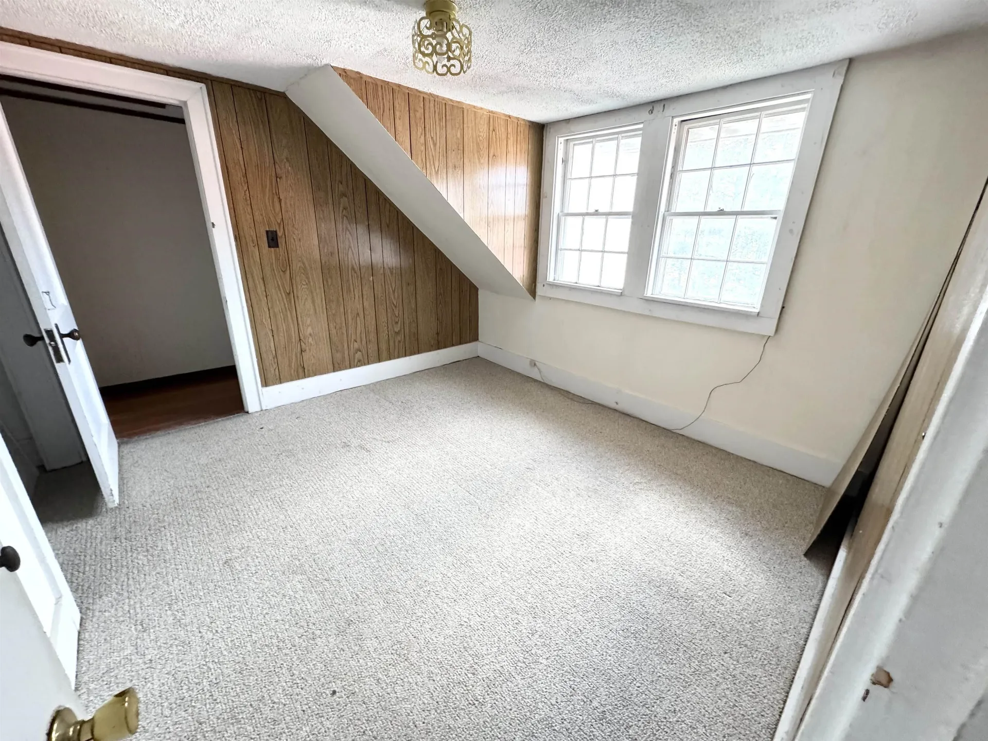 2072 North Main Street Londonderry VT 05148