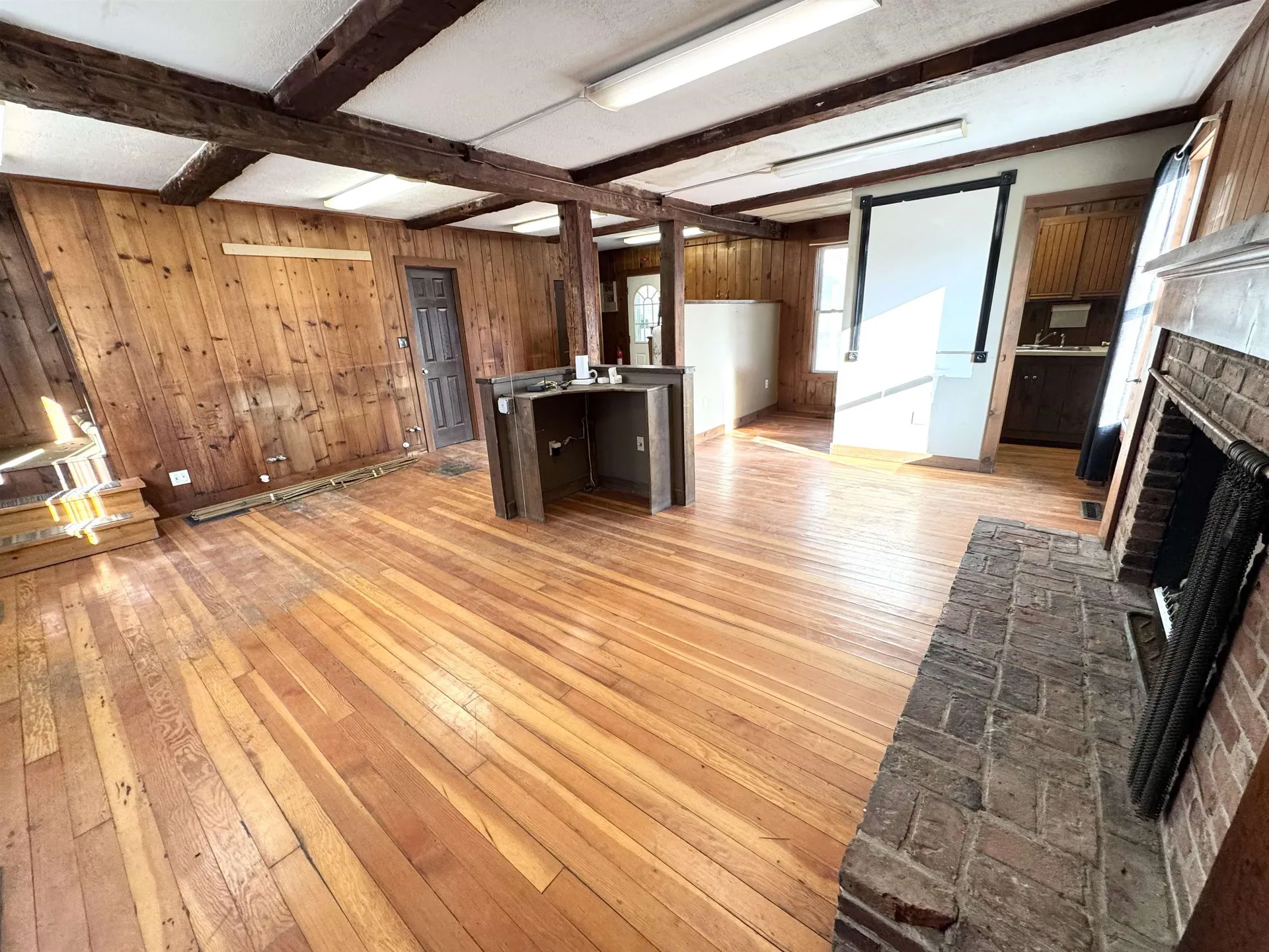 2072 North Main Street Londonderry VT 05148