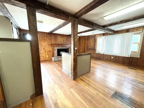 2072 North Main Street Londonderry VT 05148