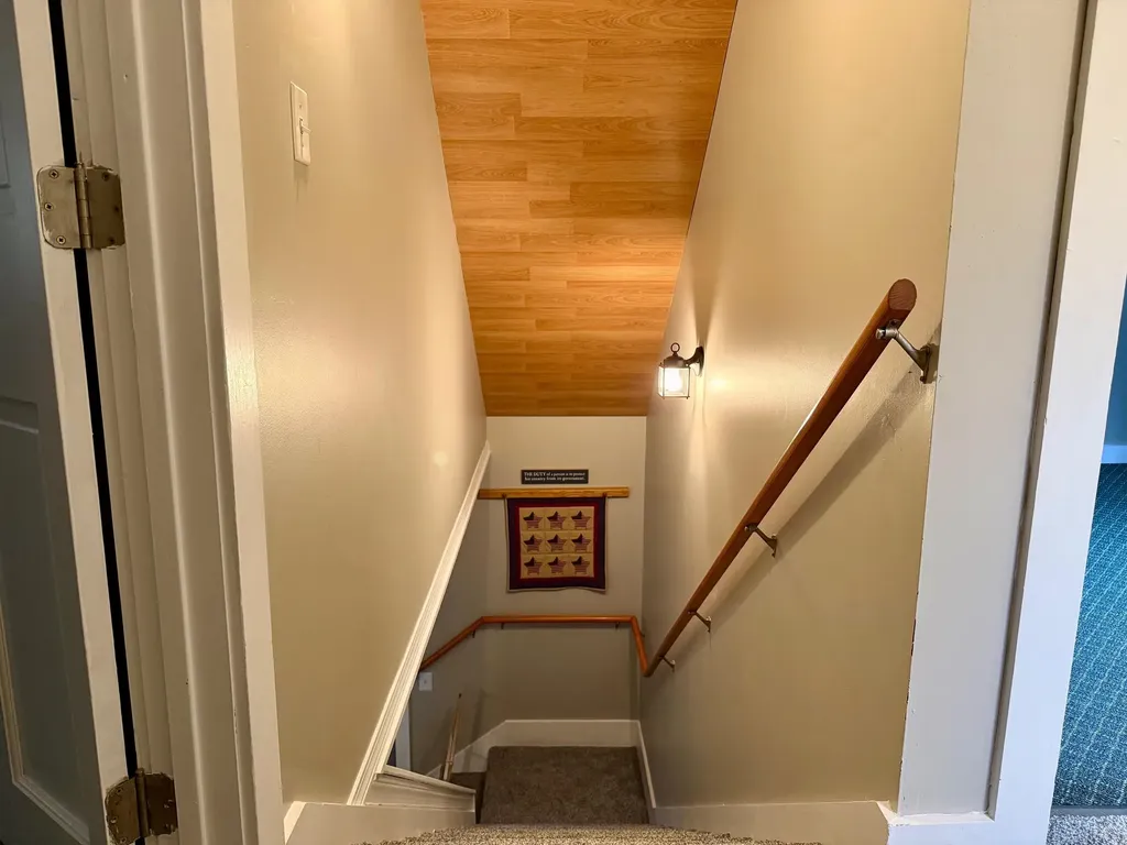 18 Pine Street Tilton NH 03276