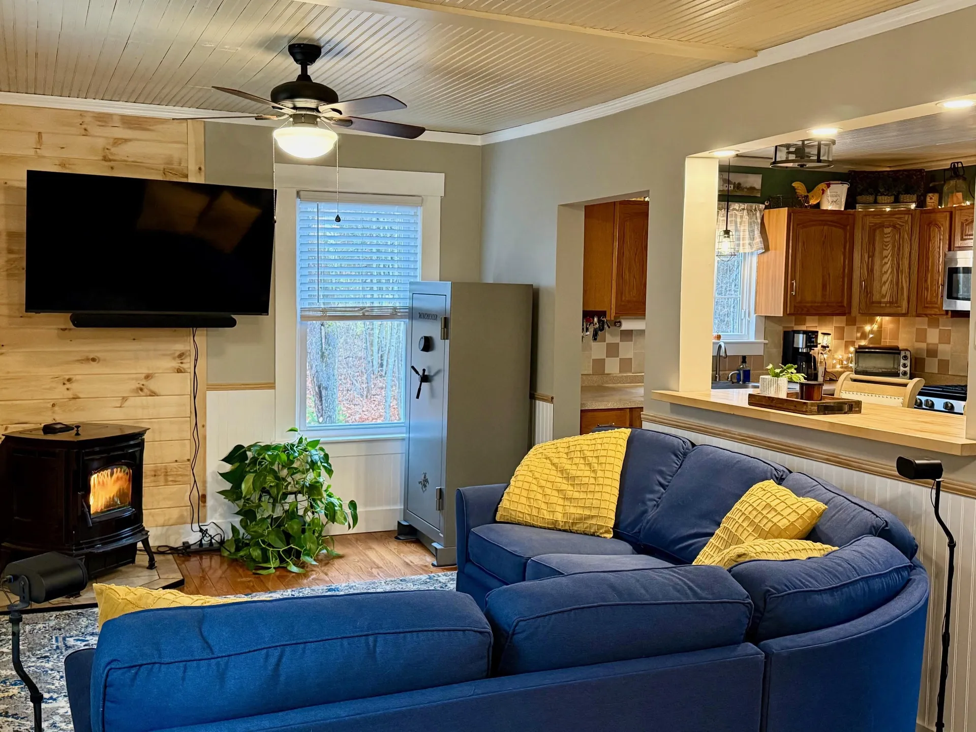 18 Pine Street Tilton NH 03276