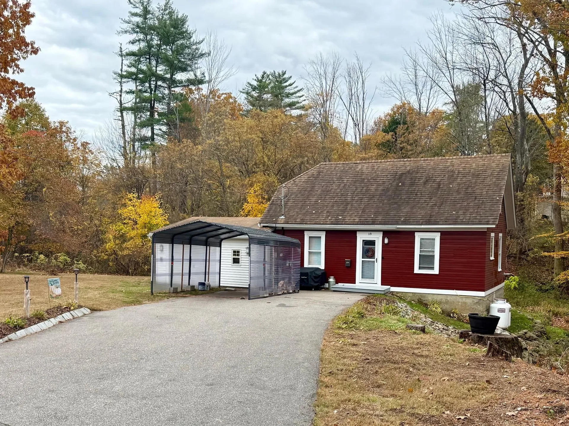 18 Pine Street Tilton NH 03276