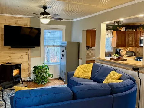 18 Pine Street Tilton NH 03276