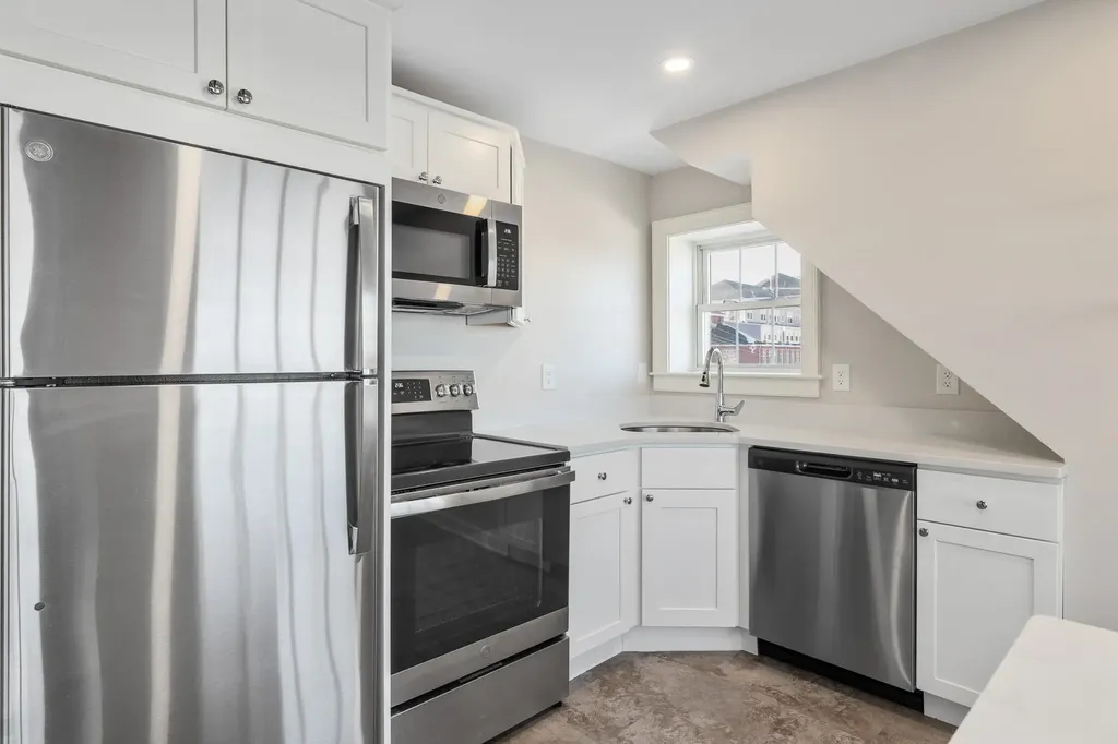 205 Market Street Portsmouth NH 03801