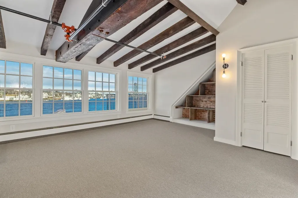 205 Market Street Portsmouth NH 03801