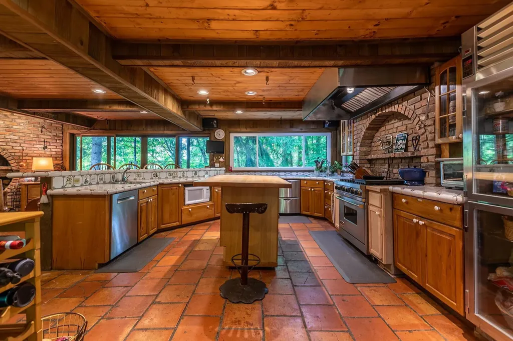 11 Founders Hill Road Winhall VT 05340