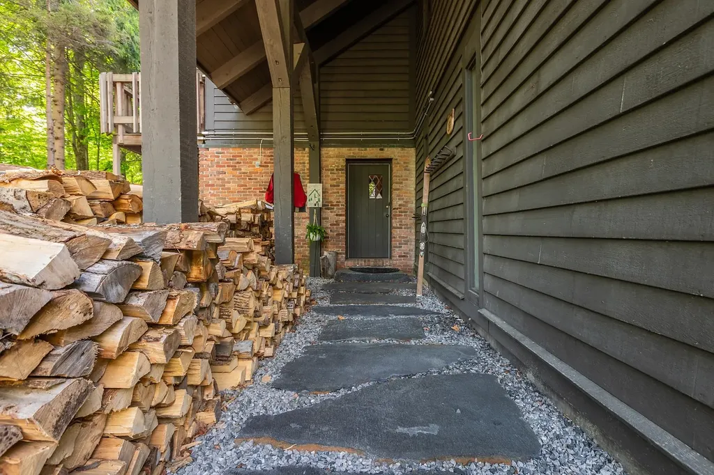 11 Founders Hill Road Winhall VT 05340