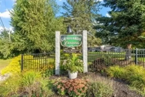 32 Mallards Landing Road Belmont NH 03220