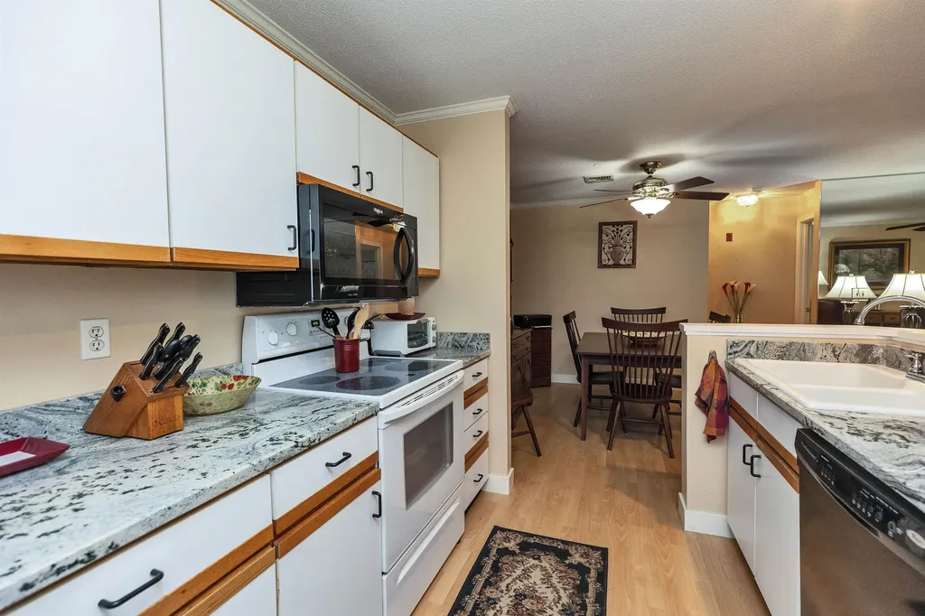 39B Windsor Court Keene NH 03431