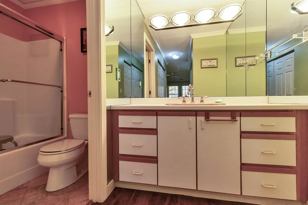 39B Windsor Court Keene NH 03431