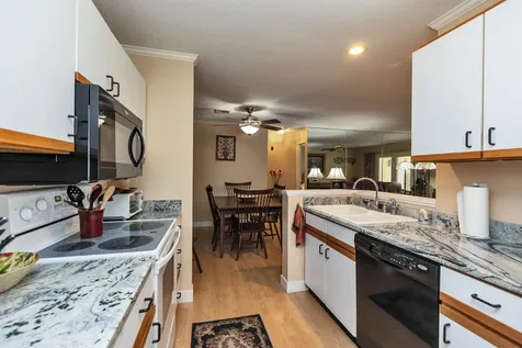 39B Windsor Court Keene NH 03431