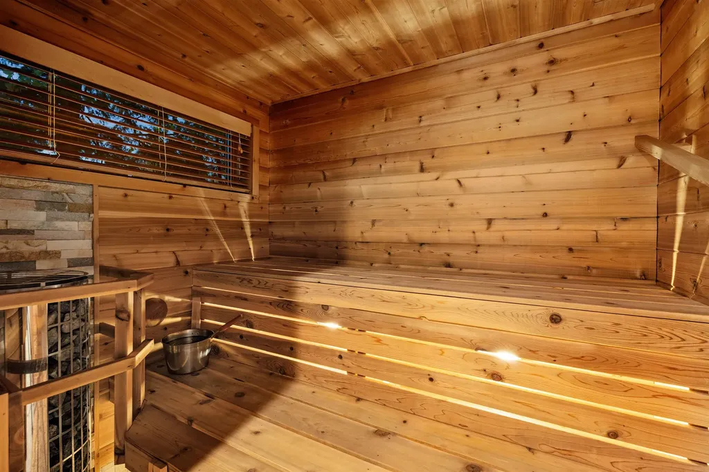 2906 White Mountain Highway Conway NH 03860