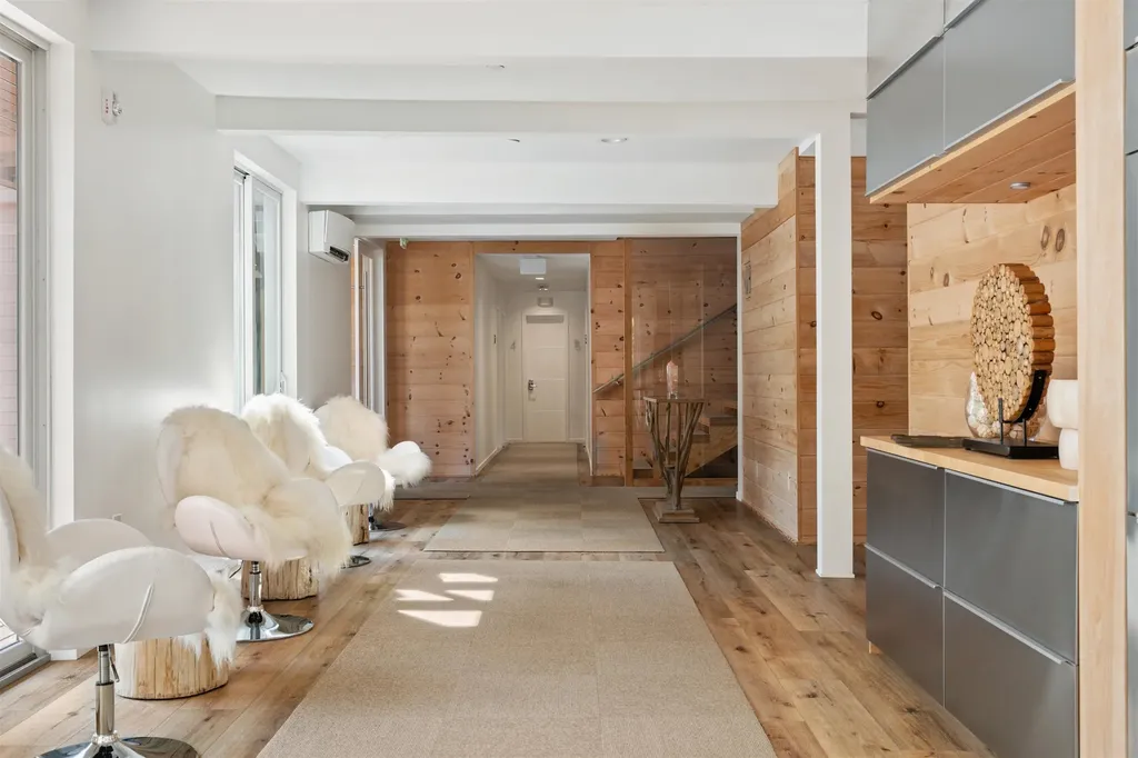 2906 White Mountain Highway Conway NH 03860