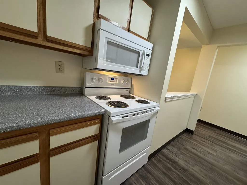 131 Eastern Avenue Manchester NH 03104