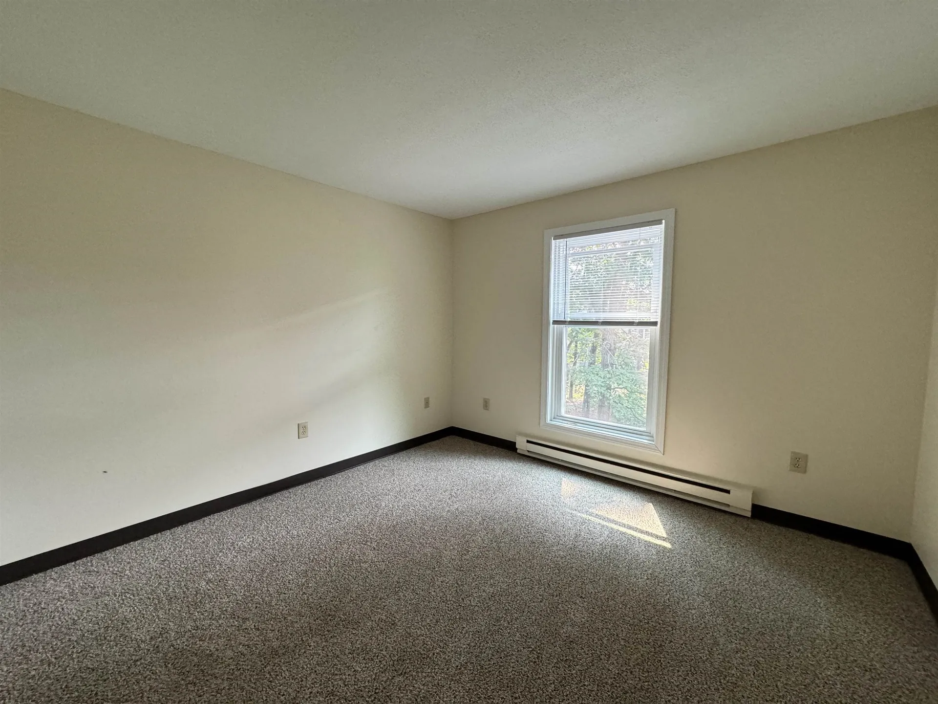 131 Eastern Avenue Manchester NH 03104