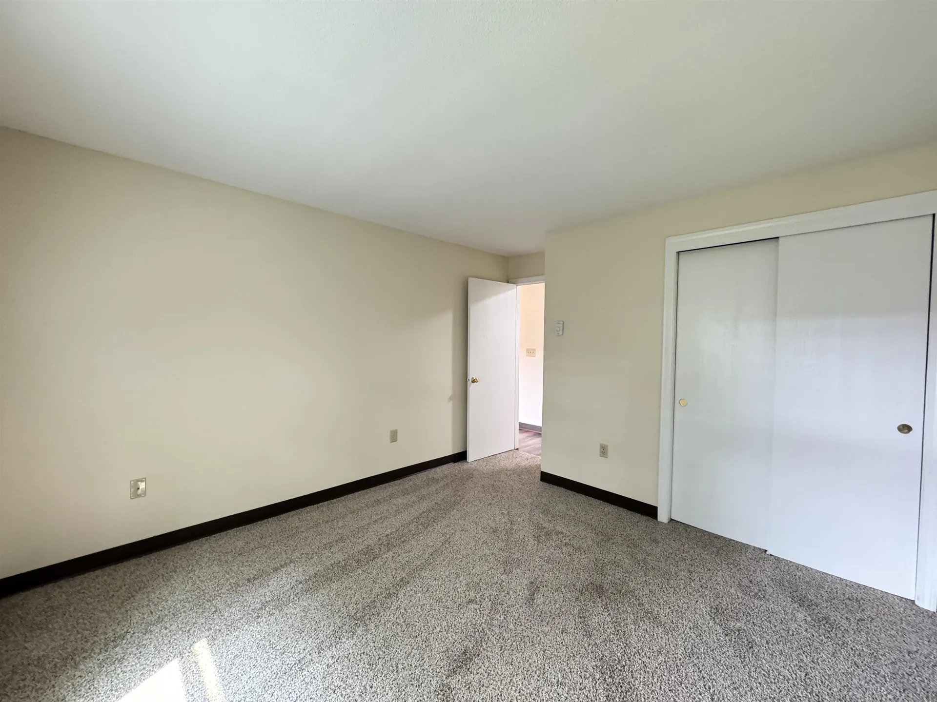 131 Eastern Avenue Manchester NH 03104