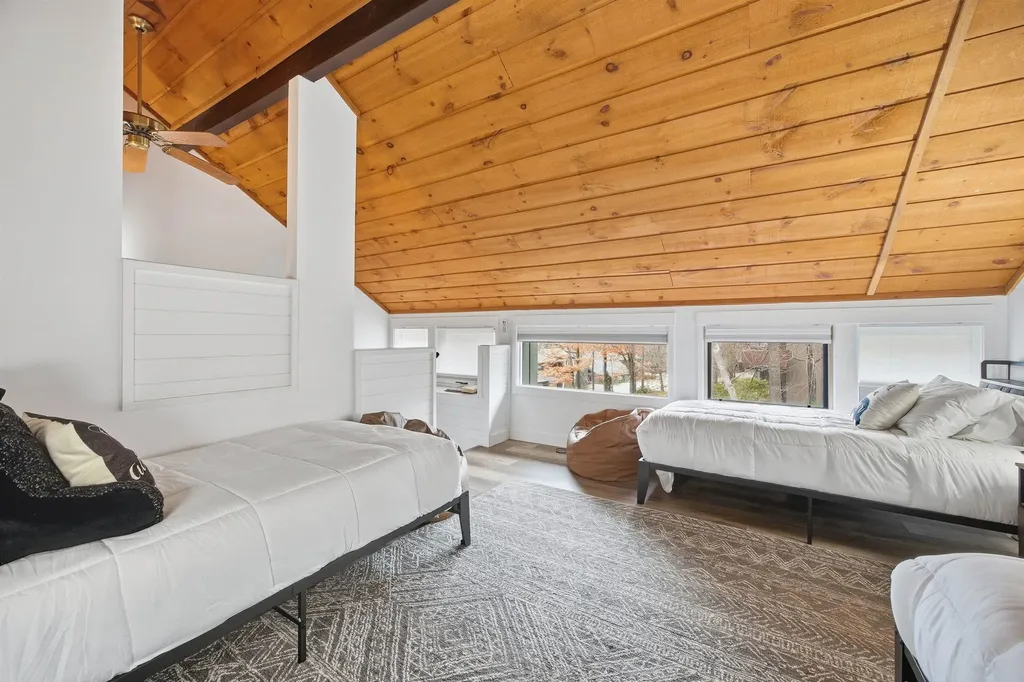 21 Osseo Circle Lincoln NH 03251