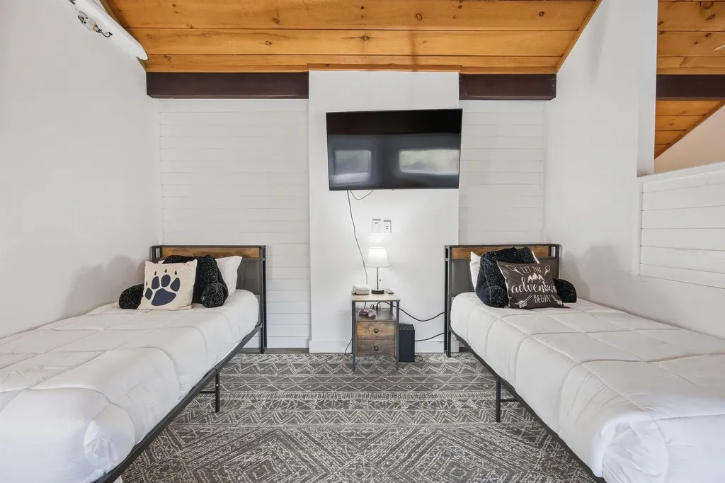 21 Osseo Circle Lincoln NH 03251