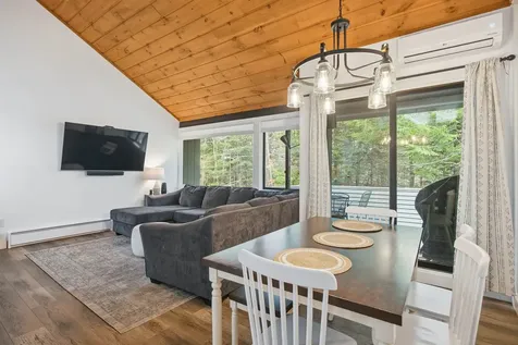 21 Osseo Circle Lincoln NH 03251