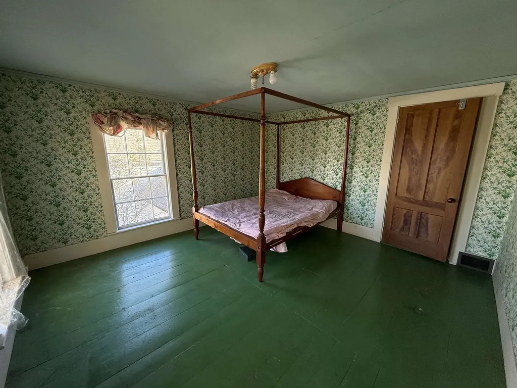 144 Putnam Hill Road Lyndeborough NH 03082