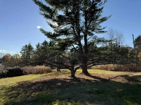 144 Putnam Hill Road Lyndeborough NH 03082