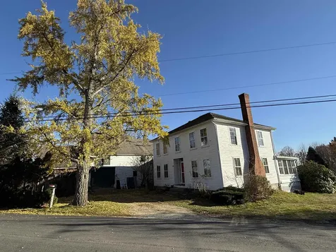 144 Putnam Hill Road Lyndeborough NH 03082