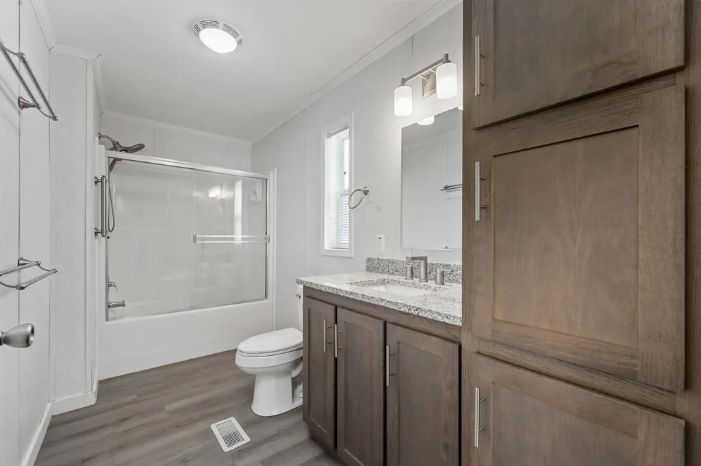 9 Aspen Road Tilton NH 03276