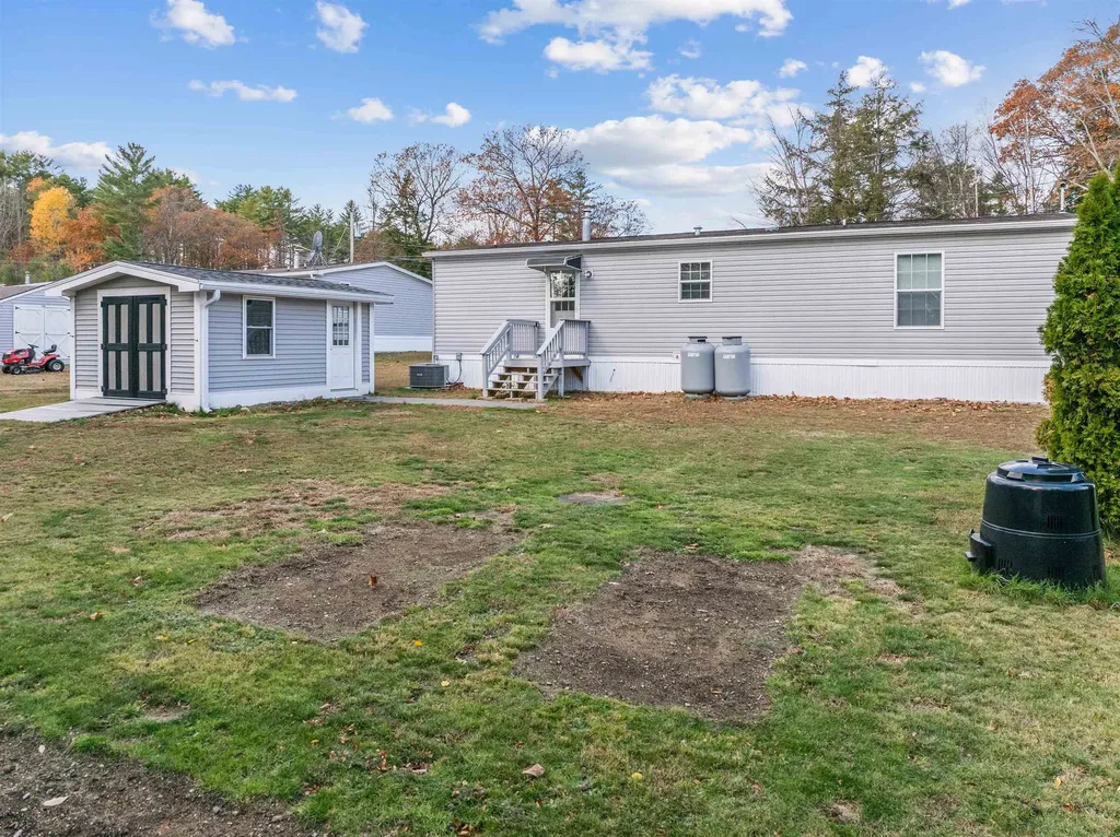 9 Aspen Road Tilton NH 03276