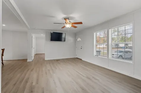 9 Aspen Road Tilton NH 03276