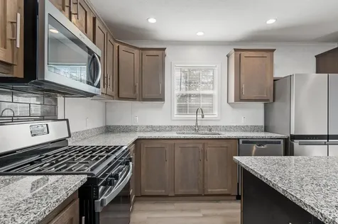 9 Aspen Road Tilton NH 03276