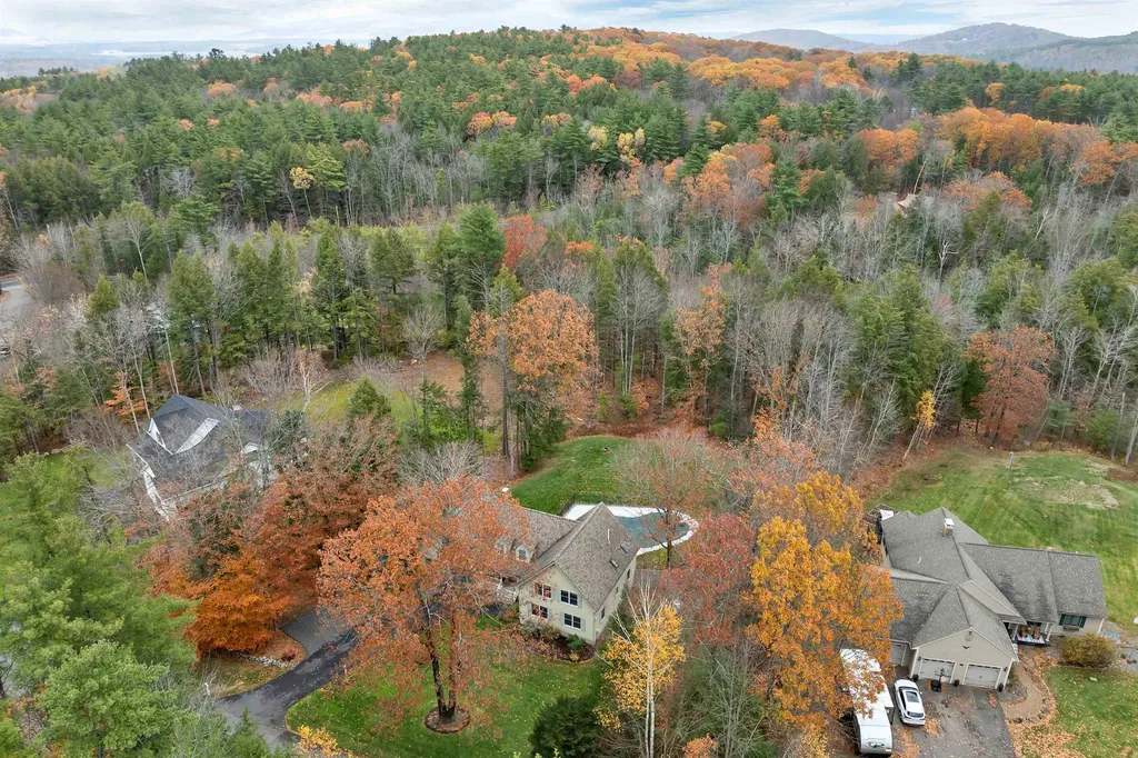 22 Morgan Way Gilford NH 03249-7431