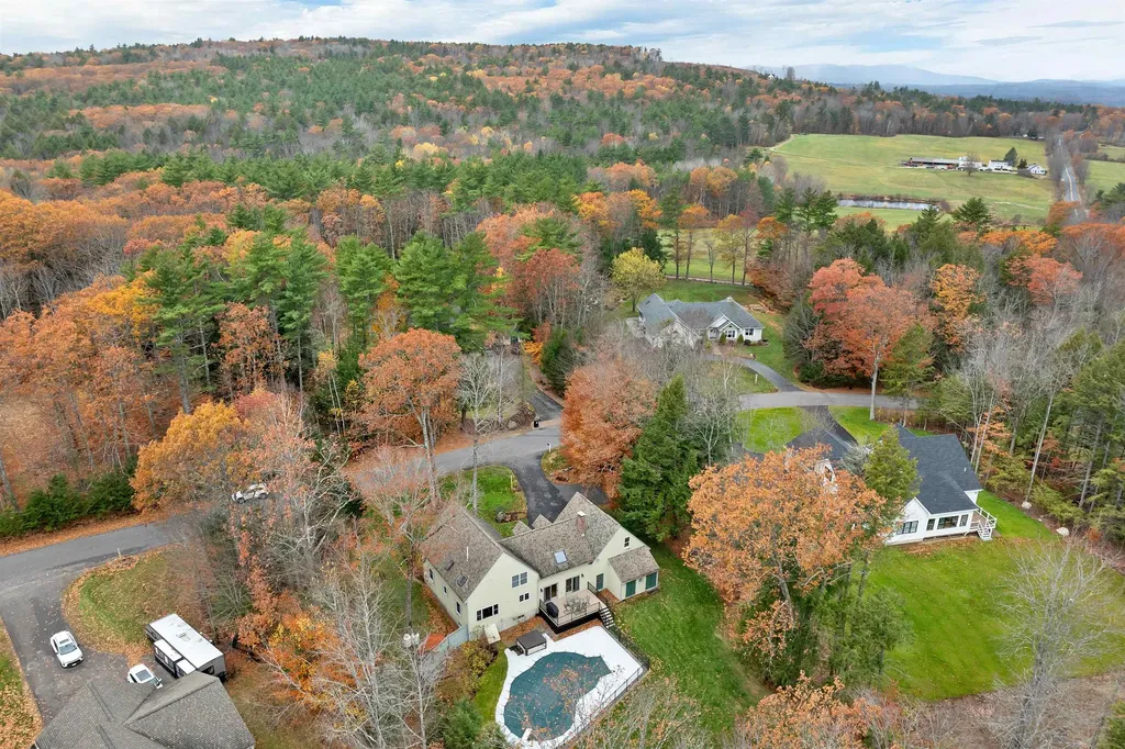 22 Morgan Way Gilford NH 03249-7431
