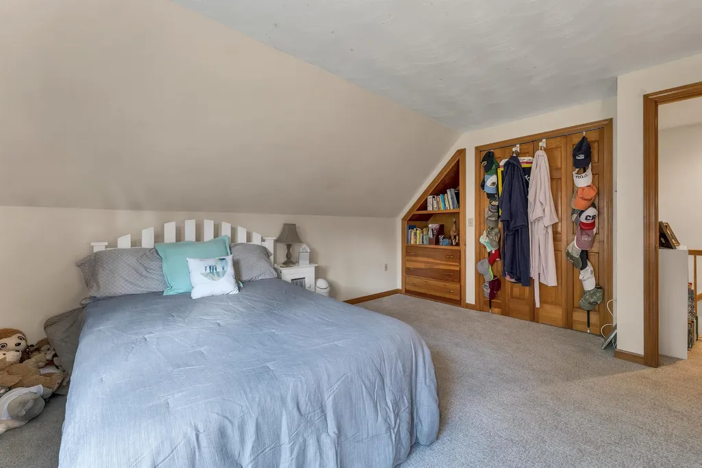 22 Morgan Way Gilford NH 03249-7431