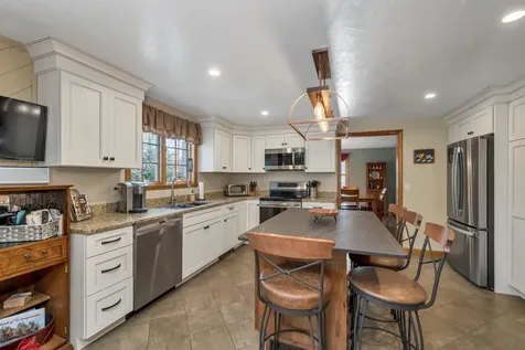 22 Morgan Way Gilford NH 03249-7431