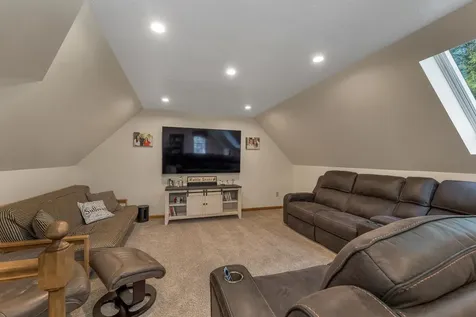 22 Morgan Way Gilford NH 03249-7431