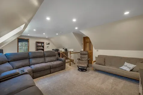 22 Morgan Way Gilford NH 03249-7431