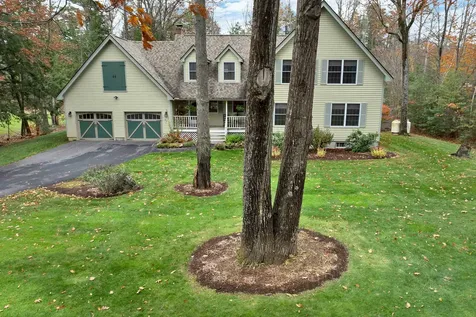 22 Morgan Way Gilford NH 03249-7431