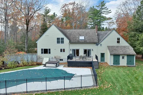 22 Morgan Way Gilford NH 03249-7431