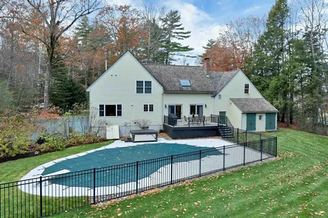 22 Morgan Way Gilford NH 03249-7431