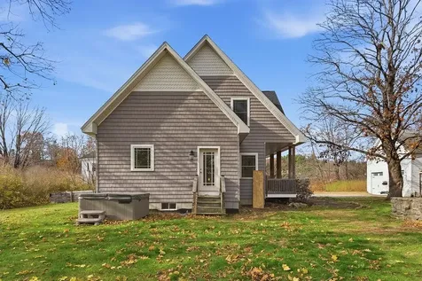 9 Shackford Court Pittsfield NH 03263