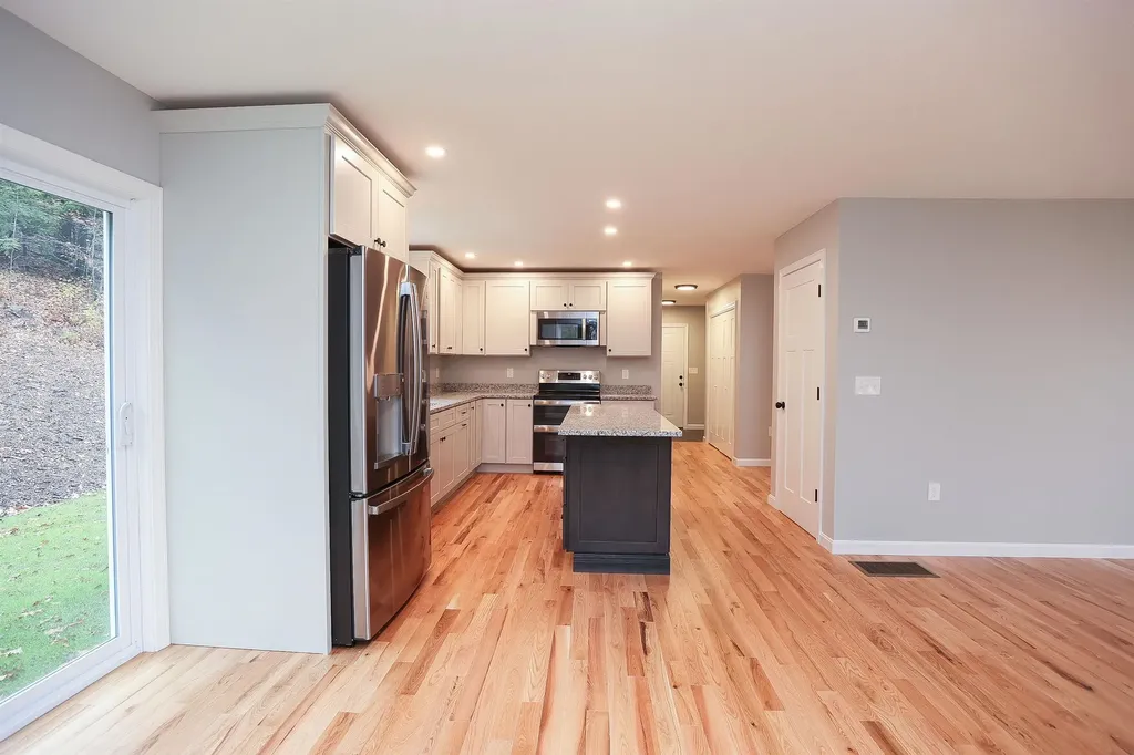 231 Putnam Hill Road Lyndeborough NH 03082