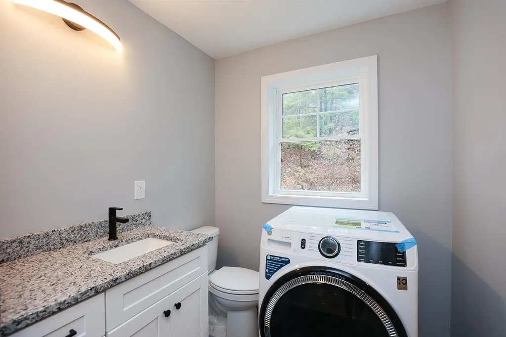 231 Putnam Hill Road Lyndeborough NH 03082