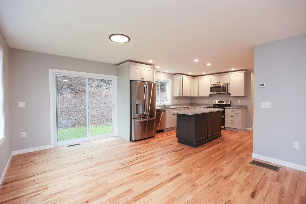 231 Putnam Hill Road Lyndeborough NH 03082