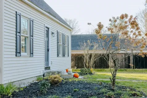 24 Village Road Surry NH 03431