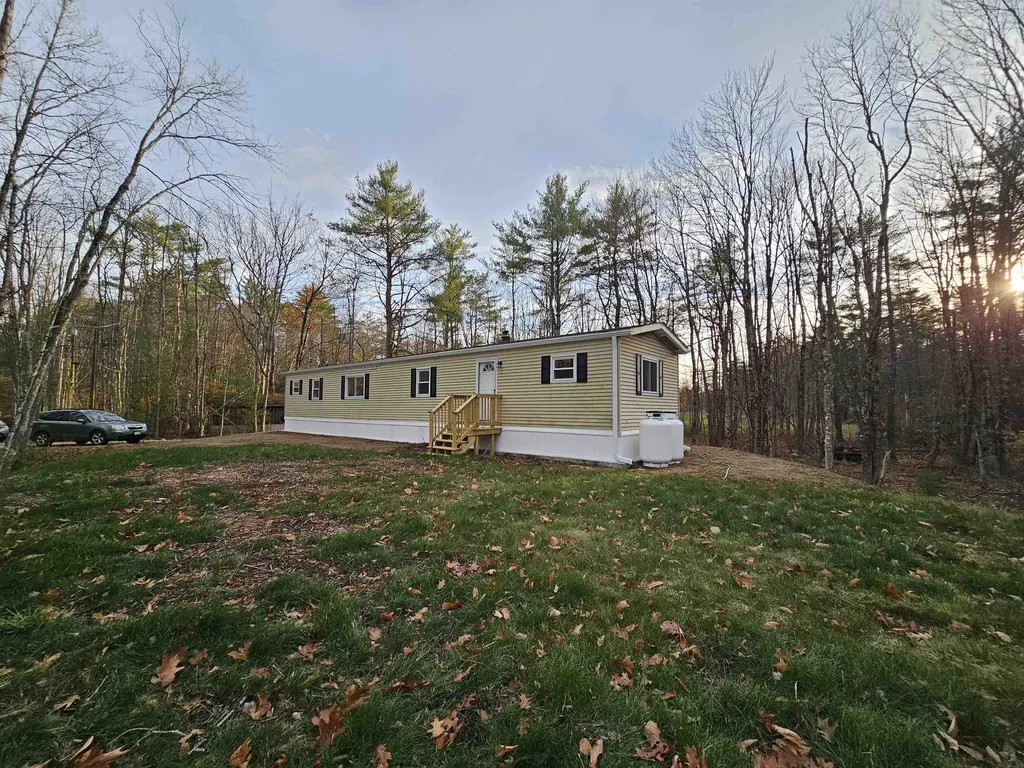 11 Gray Road Barnstead NH 03225