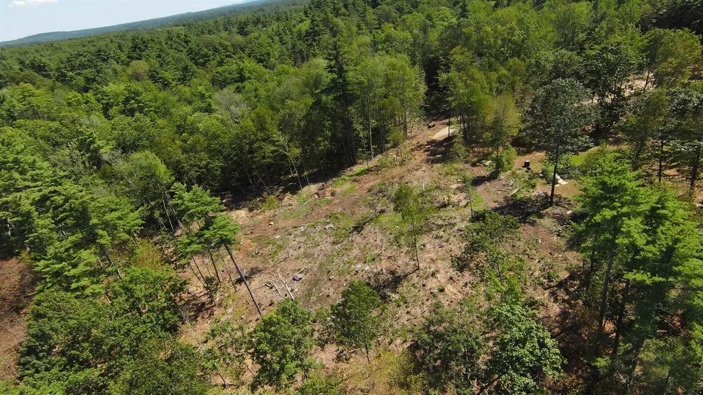 207-002 Washington Street Barrington NH 03825