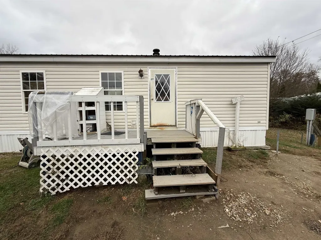 123 Hepatica Lane Charlestown NH 03603