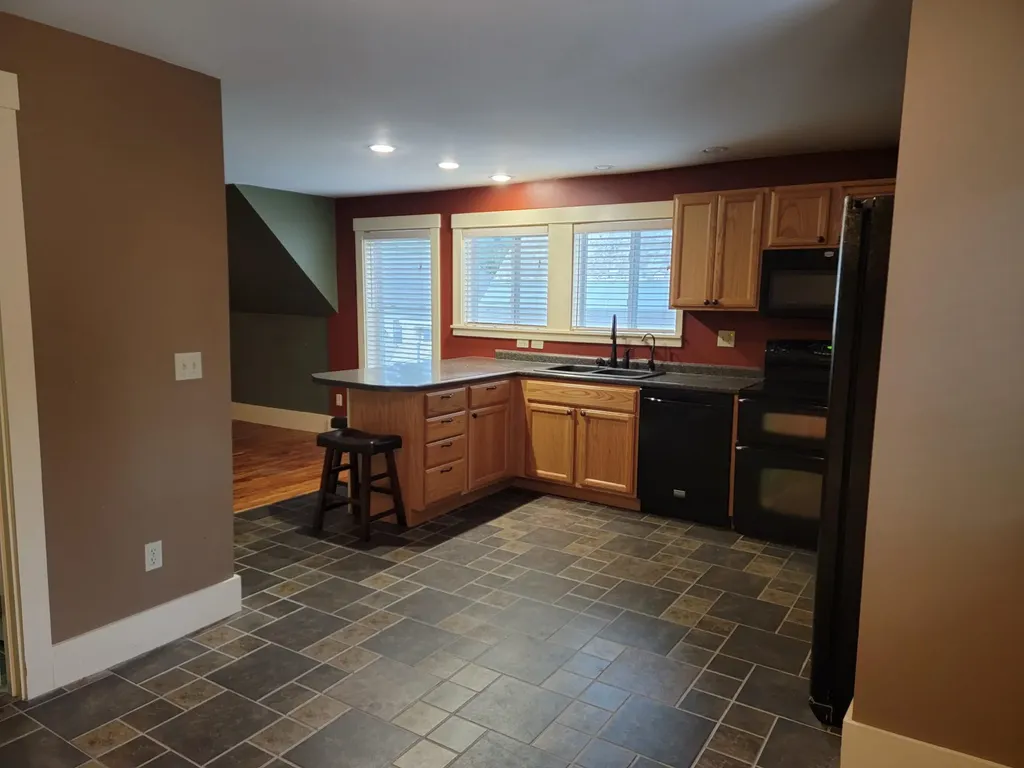 5 - 9 Merchant Street Walpole NH 03609