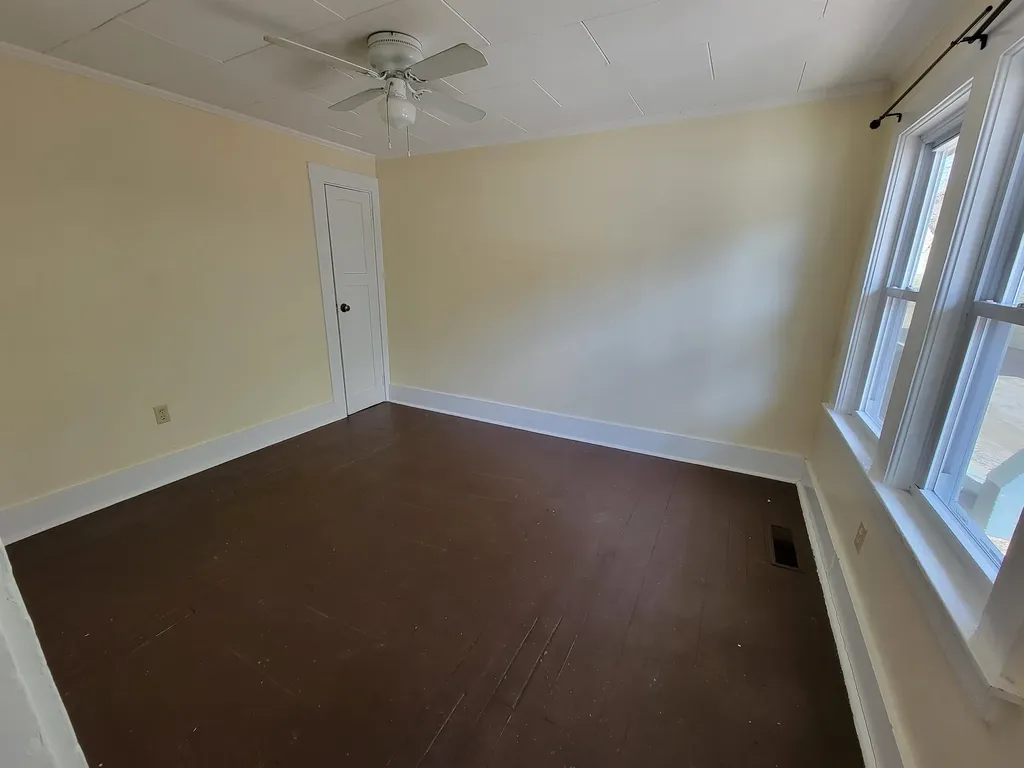 5 - 9 Merchant Street Walpole NH 03609