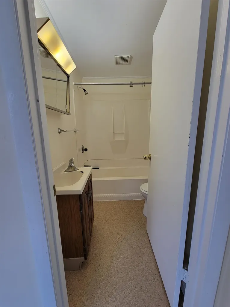 5 - 9 Merchant Street Walpole NH 03609